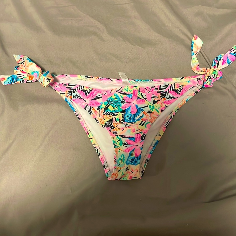 Swimsuit bottoms